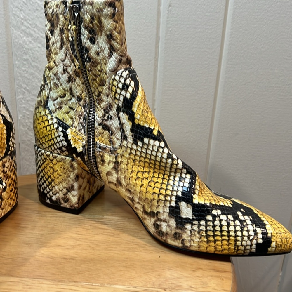 Aldo Uruclya Snake Ankle Boots - Picture 4 of 10